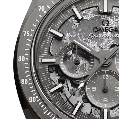 OMEGA Speedmaster Grey Side of the Moon Grey Ceramic 44.25mm - Grey on Fabric Strap