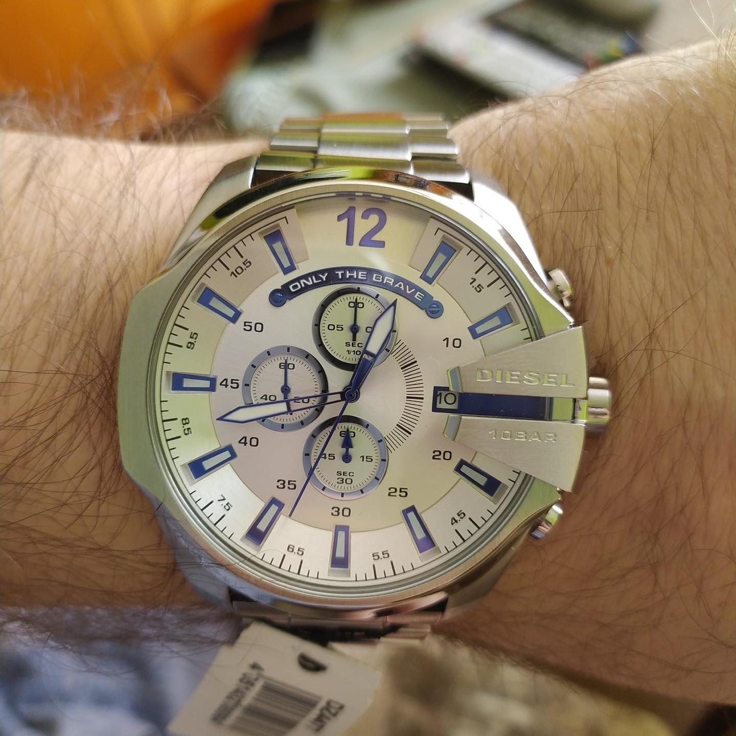 Diesel DZ4477 Mega Chief Chronograph Men's Watch – White Dial & Silver Stainless Steel Strap