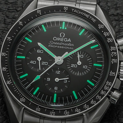Speedmaster Moonwatch Professional Hesalite 42mm - Black on Bracelet